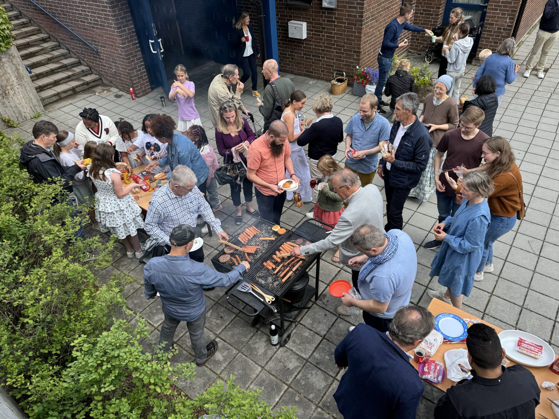 Sommerfest 2024 grilling