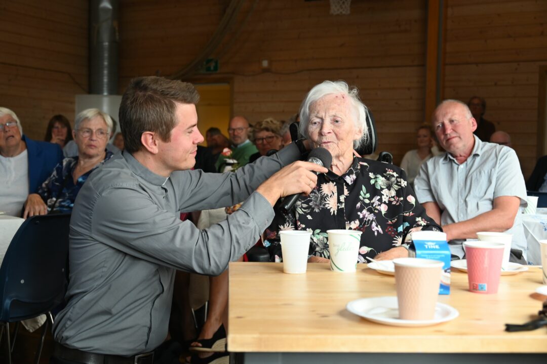 Granly-jubileum - Peter intervjuer Kirsten Gran